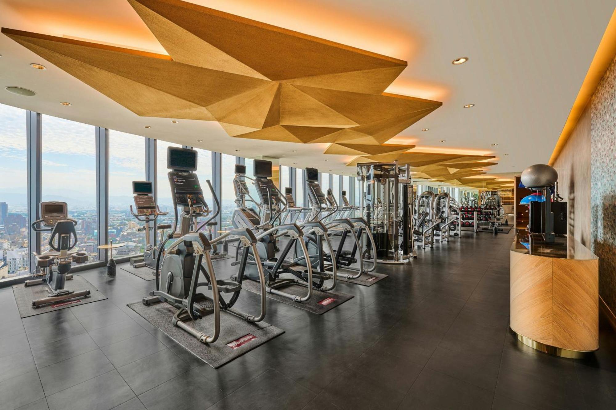 Le Meridien Taichung Exteriör bild The gym at The Landmark